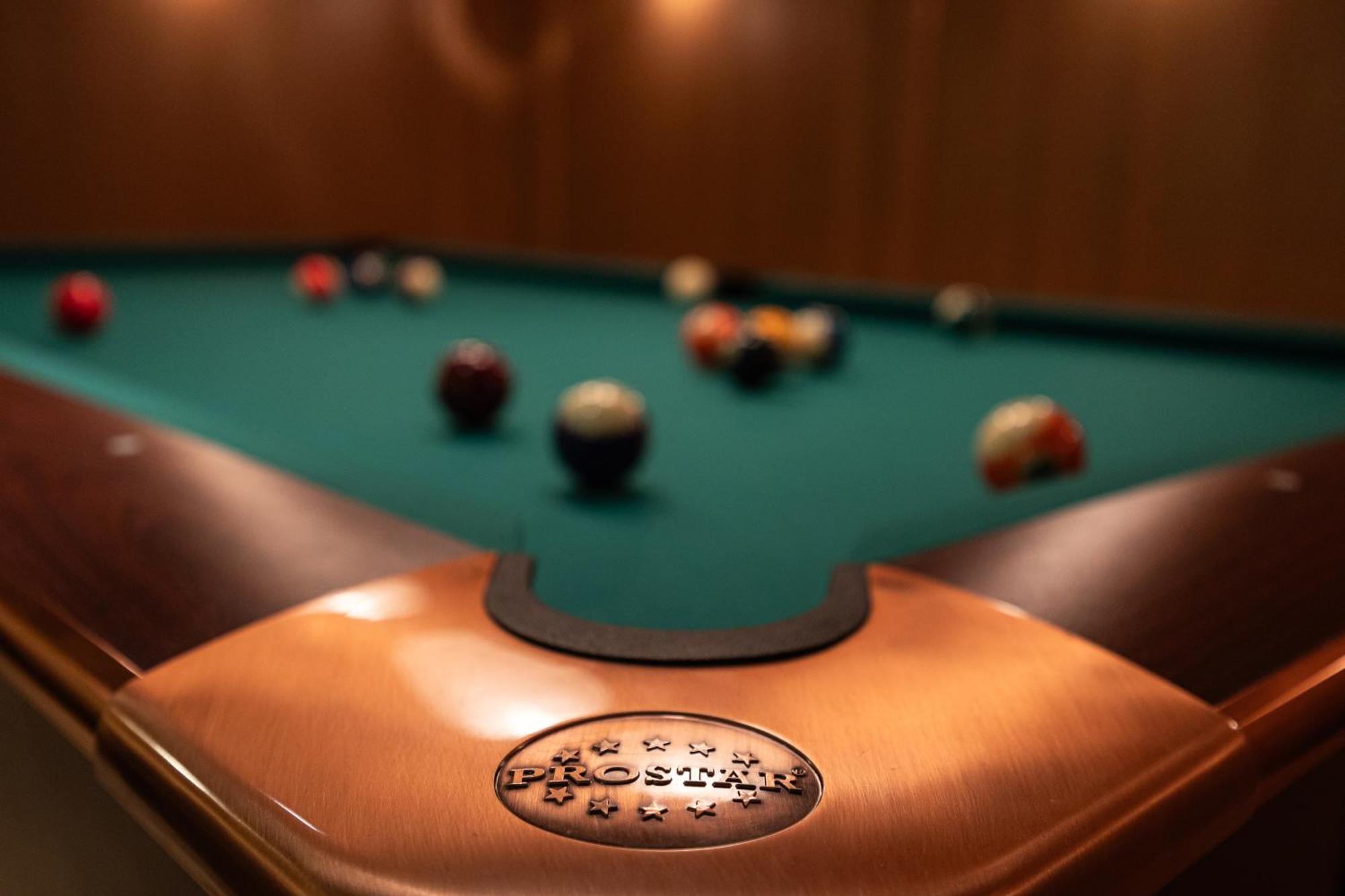 Hotel Engel カナツェーイ エクステリア 写真