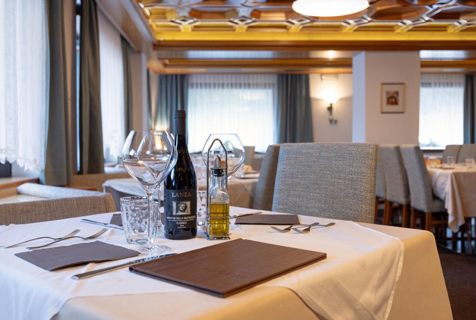 Hotel Engel カナツェーイ エクステリア 写真