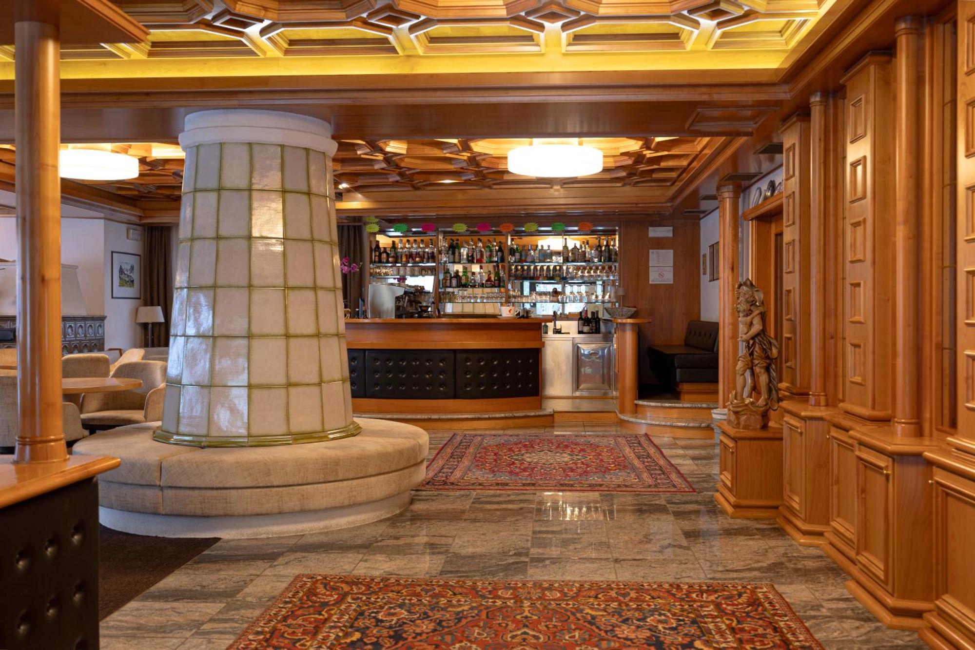 Hotel Engel カナツェーイ エクステリア 写真