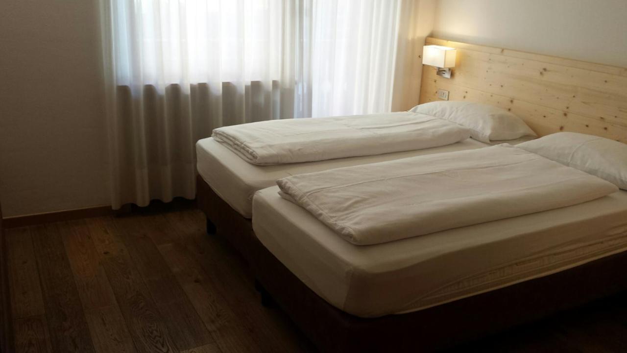 Hotel Engel カナツェーイ エクステリア 写真